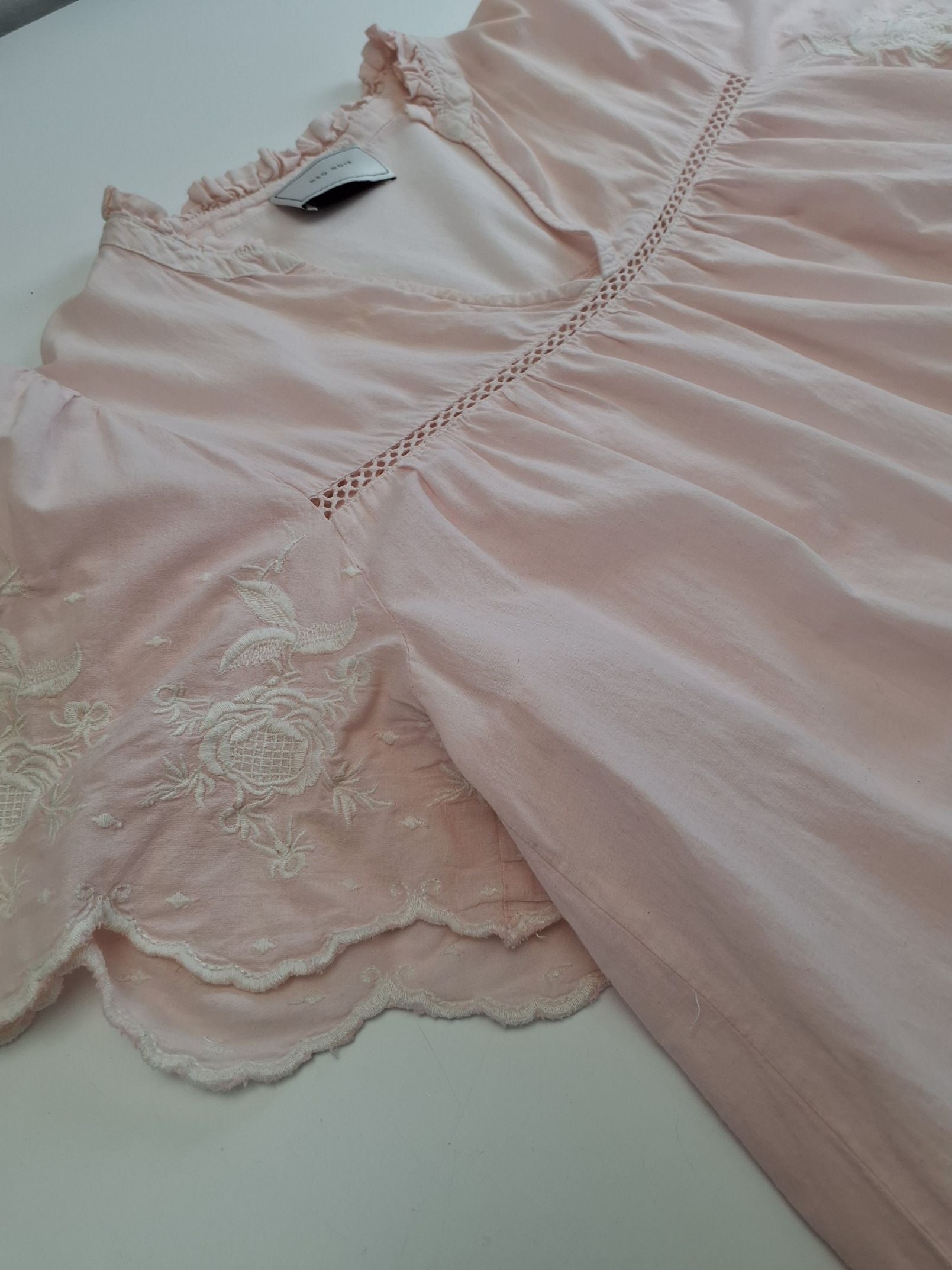 Neo Noir Bluse